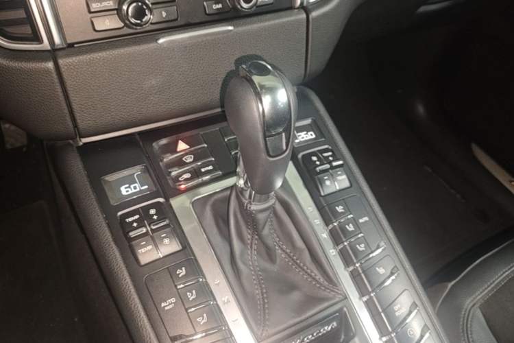 Used Porsche Macan 2014 Macan 2.0T Gear Lever