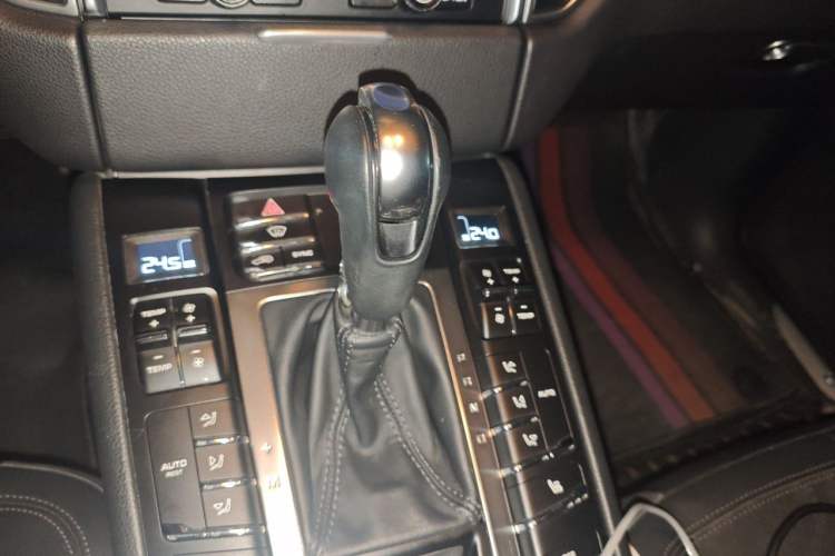 Used Porsche Macan 2014 Macan 2.0T Gear Lever
