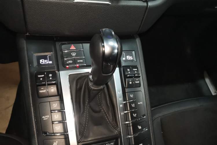 Used Porsche Macan 2014 Macan 2.0T Gear Lever