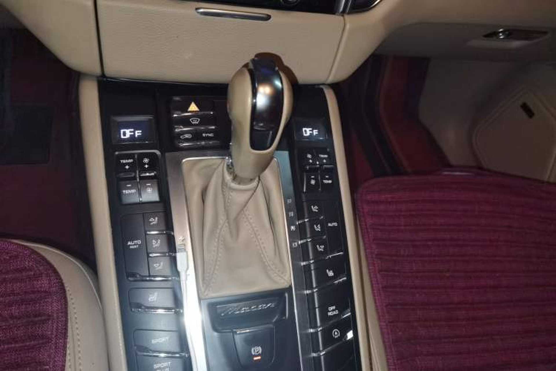 Used Porsche Macan 2014 Macan S 3.0T Gear Lever