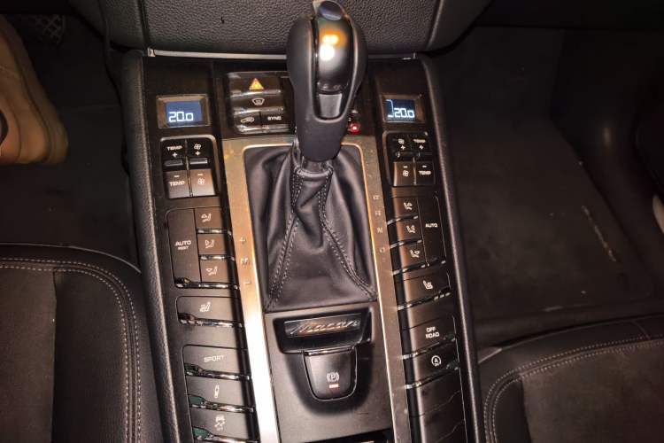Used Porsche Macan 2014 Macan 2.0T Gear Lever