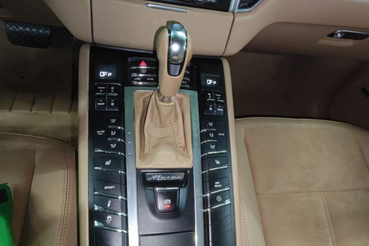 Used Porsche Macan 2014 Macan 2.0T Gear Lever