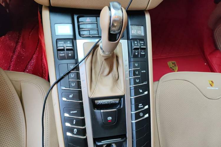 Used Porsche Macan 2014 Macan 2.0T Gear Lever