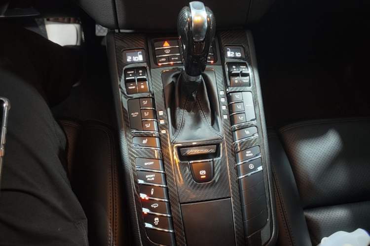 Used Porsche Macan 2014 Macan Turbo 3.6T Gear Lever