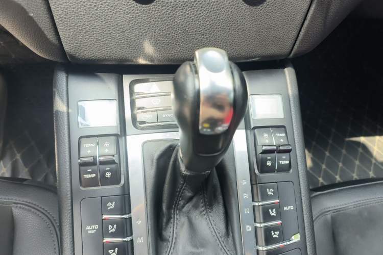 Used Porsche Macan 2014 Macan 2.0T Gear Lever