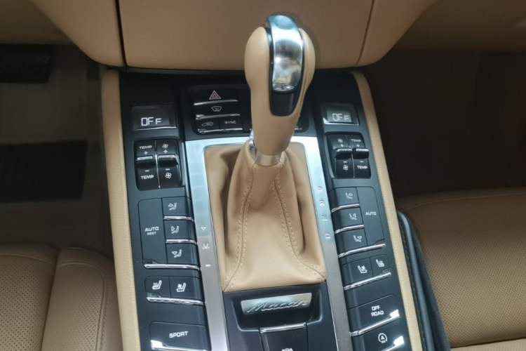 Used Porsche Macan 2014 Macan S 3.0T Gear Lever