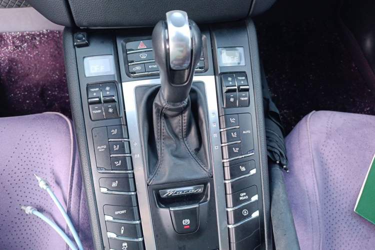 Used Porsche Macan 2014 Macan 2.0T Gear Lever