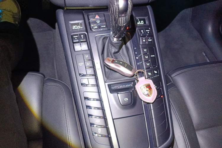 Used Porsche Macan 2014 Macan 2.0T Gear Lever