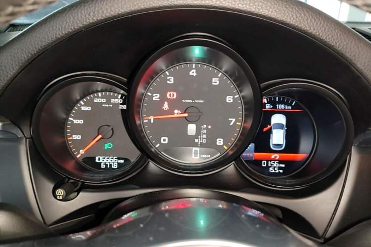 Used Porsche Macan 2014 Macan 2.0T Instrument Cluster