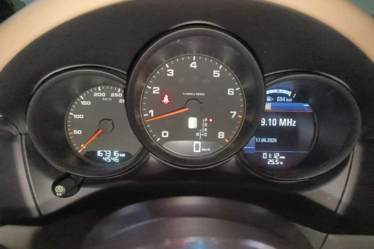 Used Porsche Macan 2014 Macan 2.0T Instrument Cluster