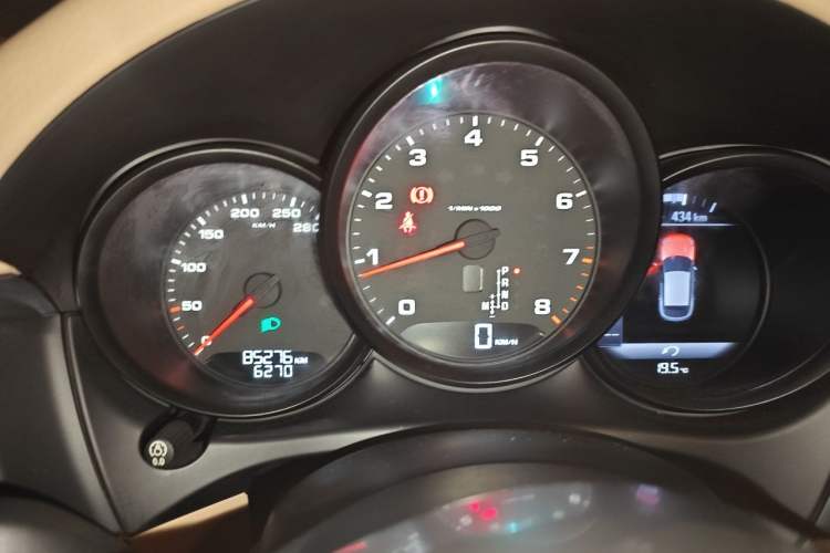 Used Porsche Macan 2014 Macan 2.0T Instrument Cluster