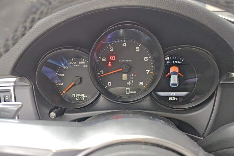 Used Porsche Macan 2014 Macan 2.0T Instrument Cluster