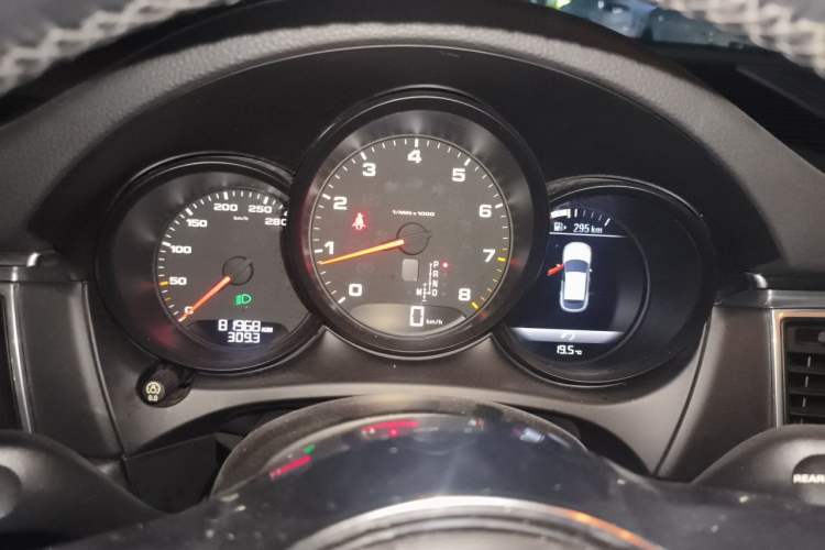 Used Porsche Macan 2014 Macan 2.0T Instrument Cluster