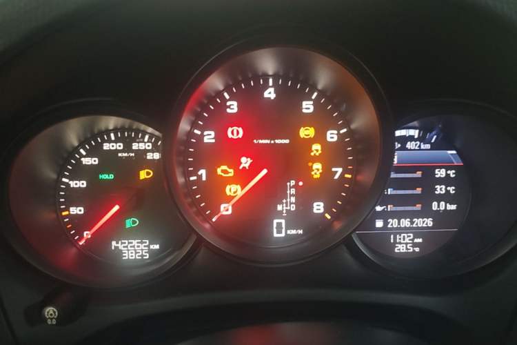 Used Porsche Macan 2014 Macan 2.0T Instrument Cluster