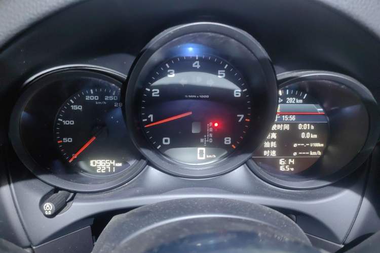 Used Porsche Macan 2014 Macan 2.0T Instrument Cluster