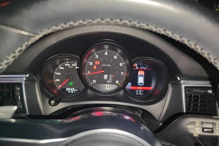 Used Porsche Macan 2014 Macan 2.0T Instrument Cluster
