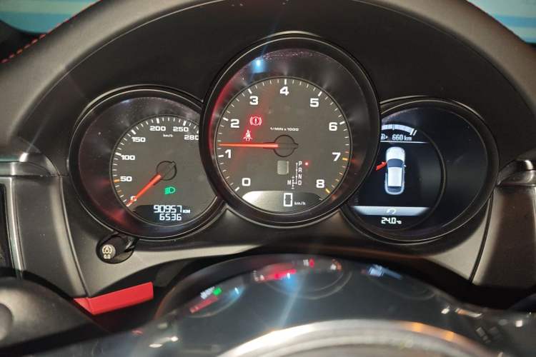 Used Porsche Macan 2014 Macan 2.0T Instrument Cluster