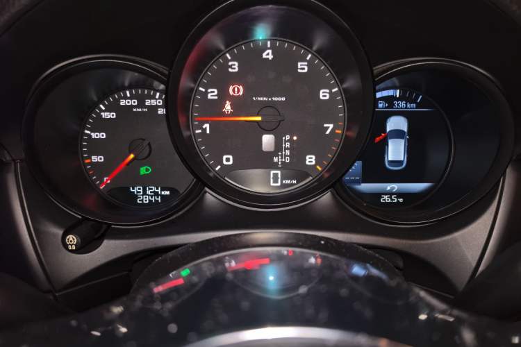 Used Porsche Macan 2014 Macan 2.0T Instrument Cluster
