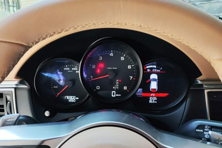 Used Porsche Macan 2014 Macan 2.0T Instrument Cluster