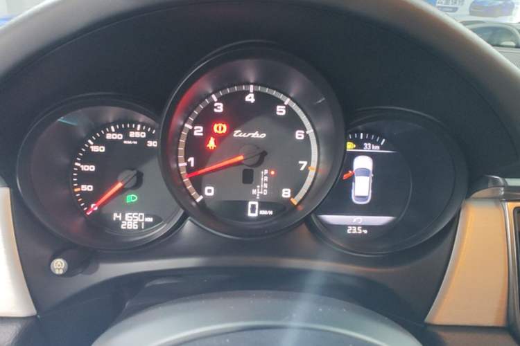 Used Porsche Macan 2014 Macan Turbo 3.6T Instrument Cluster