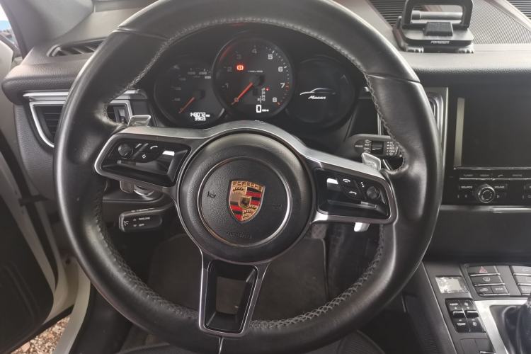 Used Porsche Macan 2014 Macan 2.0T Interior 1