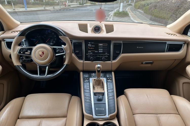 Used Porsche Macan 2014 Macan 2.0T Interior 3