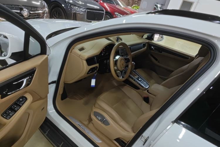 Used Porsche Macan 2014 Macan 2.0T Interior 3