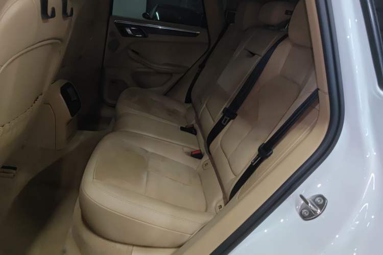 Used Porsche Macan 2014 Macan 2.0T Interior 4