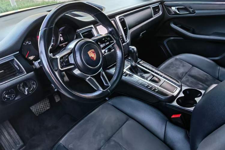 Used Porsche Macan 2014 Macan 2.0T Interior 5