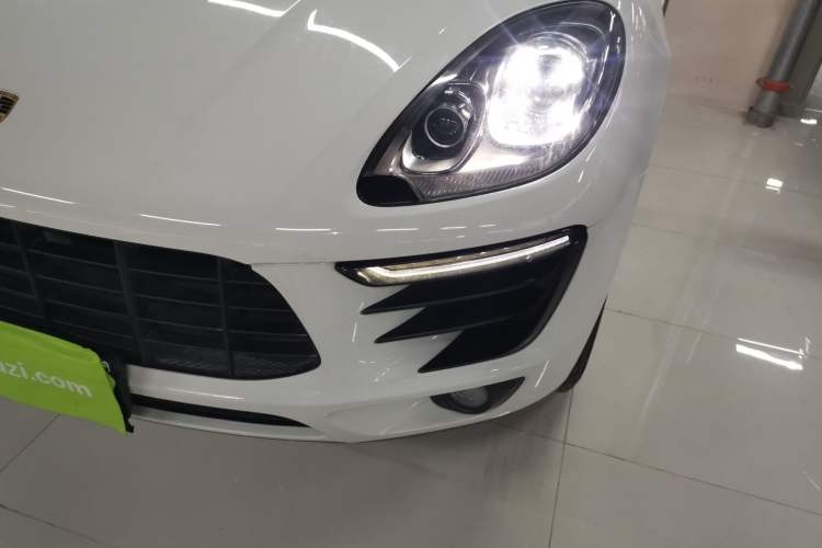 Used Porsche Macan 2014 Macan 2.0T Left Front Headlight