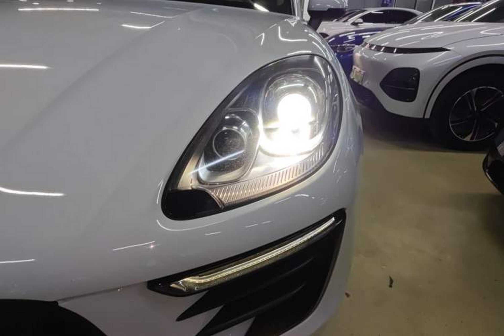 Used Porsche Macan 2014 Macan 2.0T Left Front Headlight