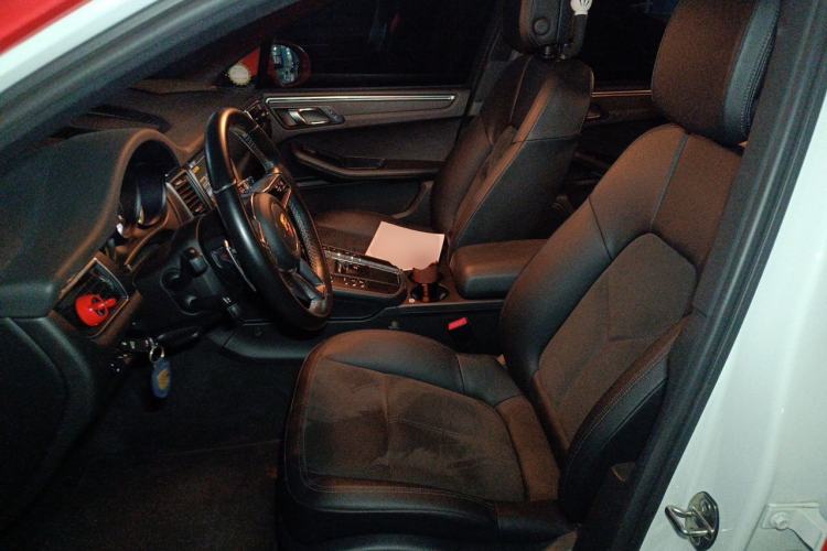Used Porsche Macan 2014 Macan 2.0T Left Front Seat