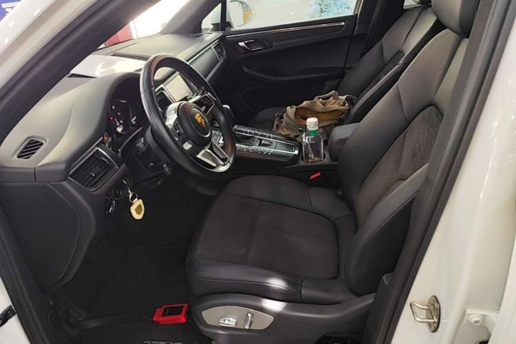 Used Porsche Macan 2014 Macan 2.0T Left Front Seat