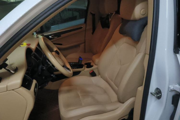 Used Porsche Macan 2014 Macan 2.0T Left Front Seat
