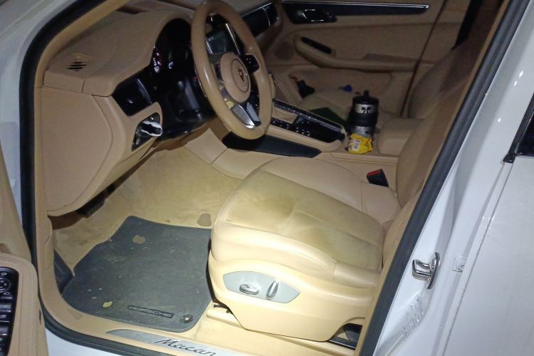 Used Porsche Macan 2014 Macan 2.0T Left Front Seat