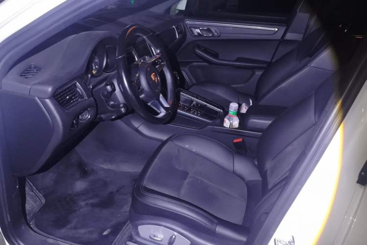 Used Porsche Macan 2014 Macan 2.0T Left Front Seat