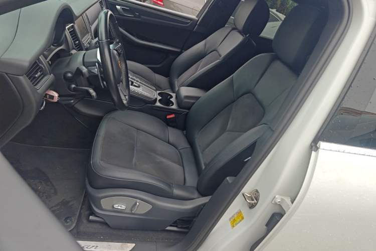 Used Porsche Macan 2014 Macan 2.0T Left Front Seat