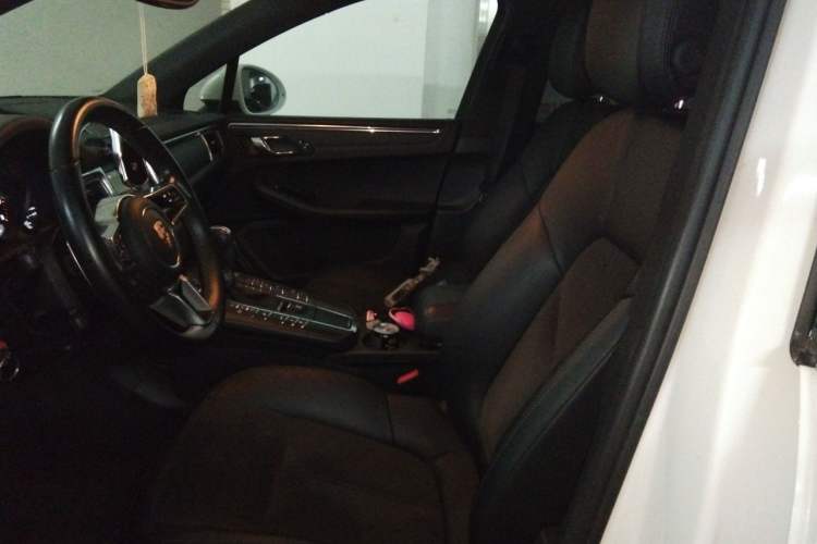 Used Porsche Macan 2014 Macan 2.0T Left Front Seat