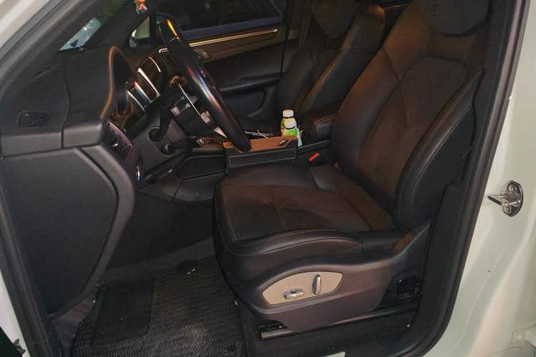 Used Porsche Macan 2014 Macan 2.0T Left Front Seat