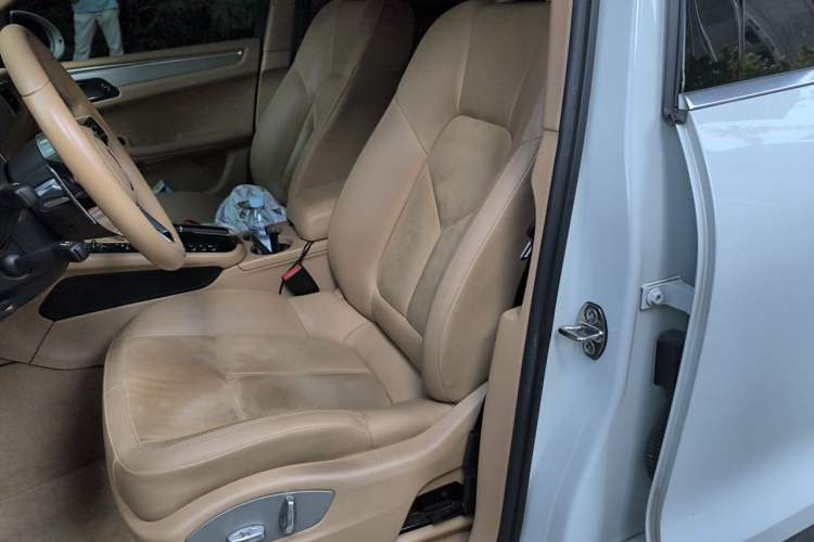 Used Porsche Macan 2014 Macan S 3.0T Left Front Seat