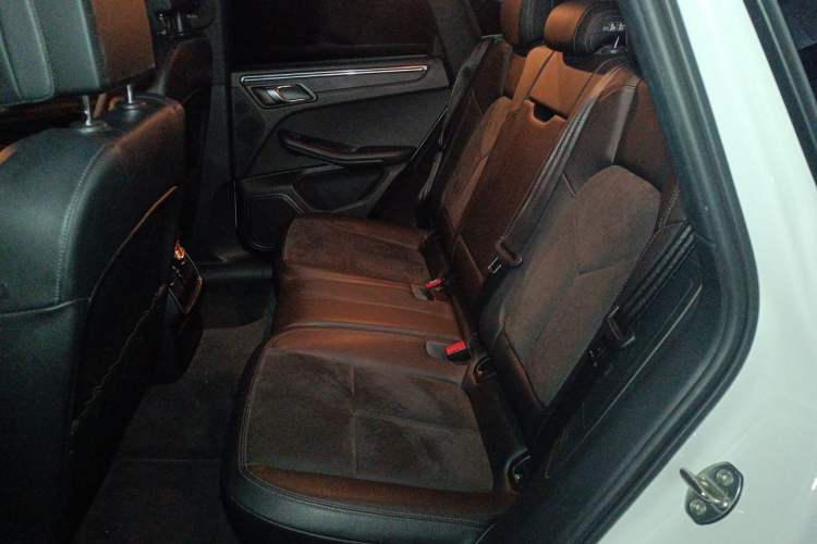 Used Porsche Macan 2014 Macan 2.0T Left Rear Seat