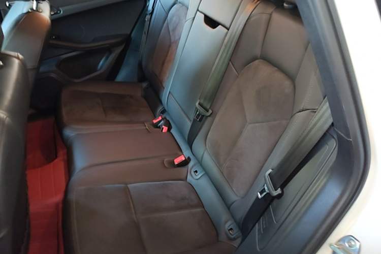 Used Porsche Macan 2014 Macan 2.0T Left Rear Seat