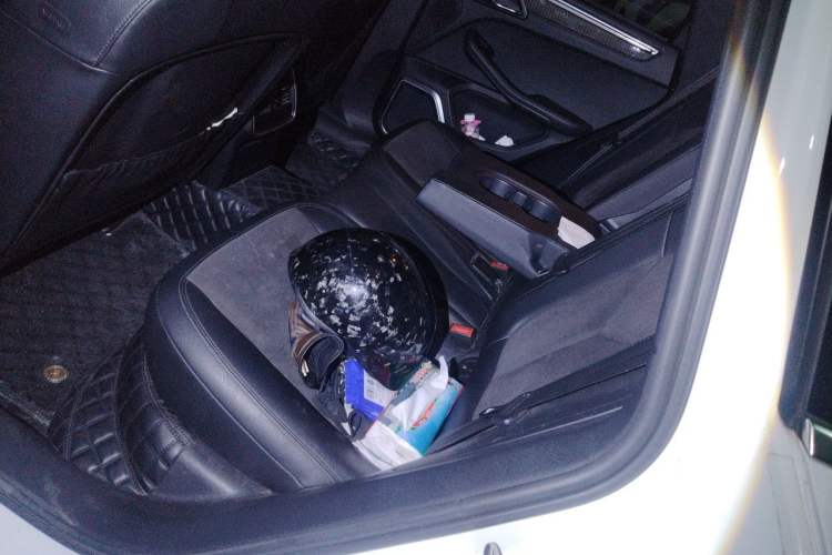 Used Porsche Macan 2014 Macan 2.0T Left Rear Seat