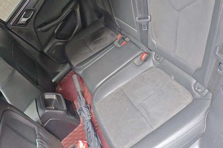 Used Porsche Macan 2014 Macan 2.0T Left Rear Seat