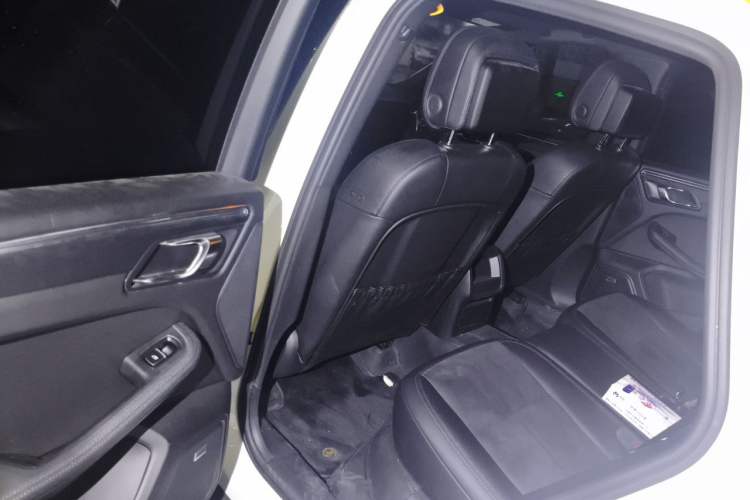 Used Porsche Macan 2014 Macan 2.0T Left Rear Seat