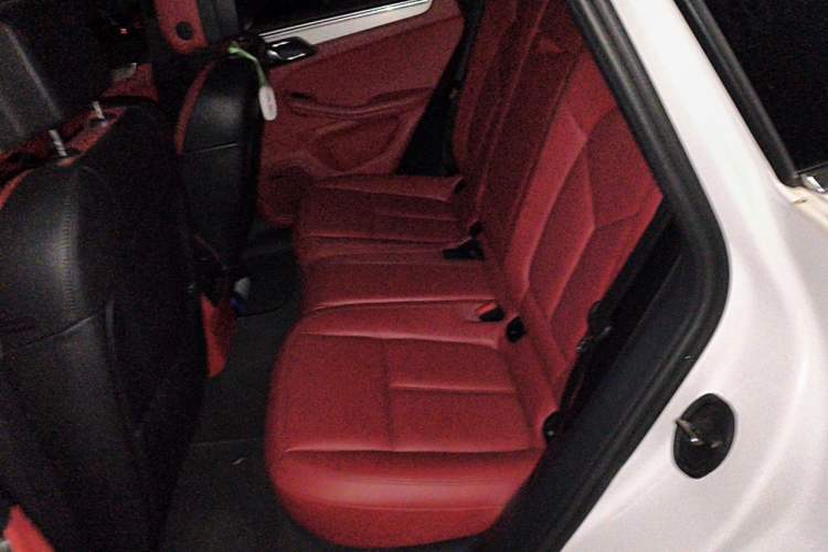 Used Porsche Macan 2014 Macan Turbo 3.6T Left Rear Seat