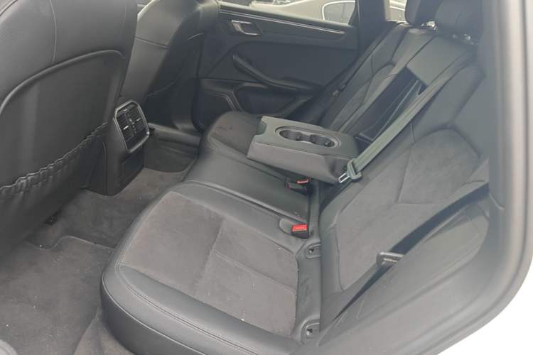 Used Porsche Macan 2014 Macan 2.0T Left Rear Seat