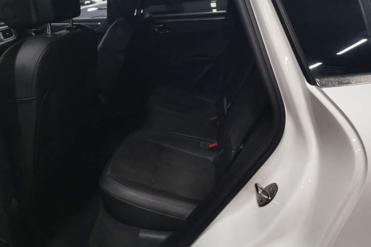 Used Porsche Macan 2014 Macan 2.0T Left Rear Seat