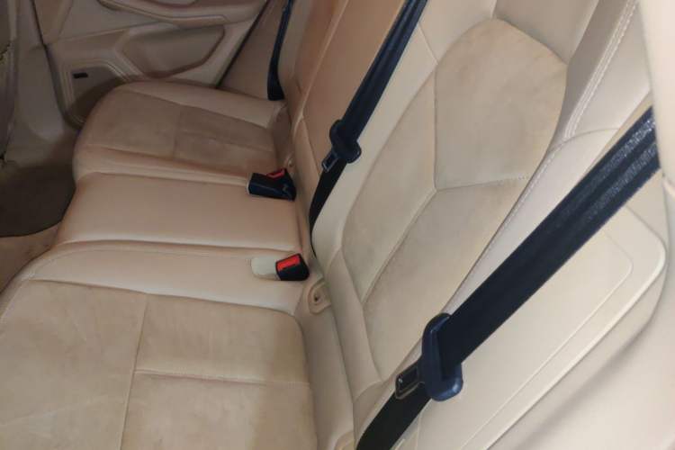 Used Porsche Macan 2014 Macan 2.0T Left Rear Seat