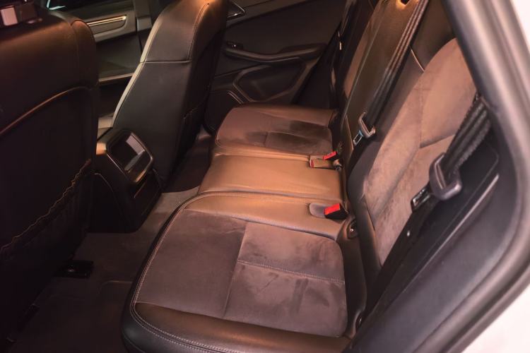 Used Porsche Macan 2014 Macan 2.0T Left Rear Seat